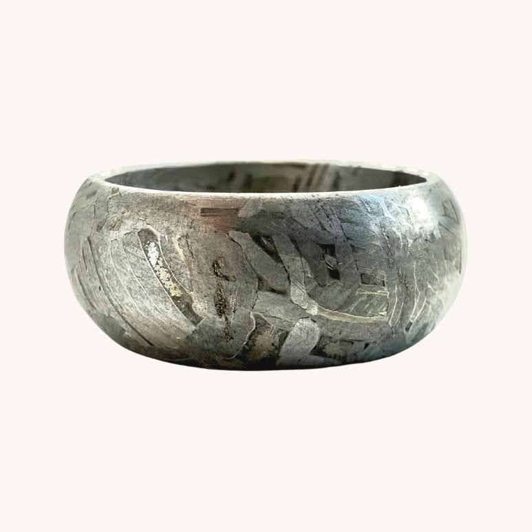 The Monolith, sculptural Muonionalusta ring