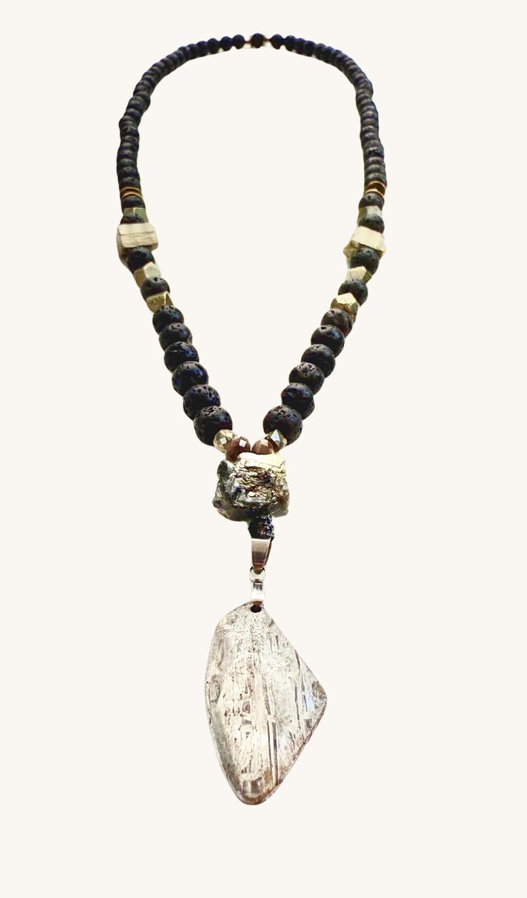 The Wisdom Artefact, Muonionalusta pendant
